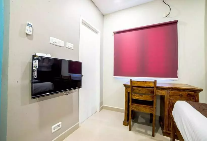 ホテル OYO 6375 Perungudi 