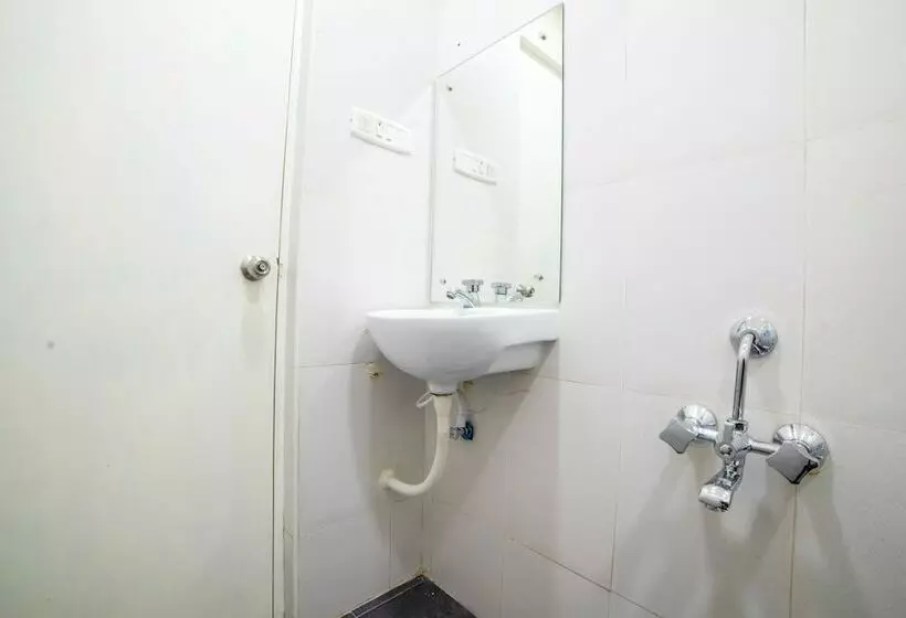 ホテル OYO 6375 Perungudi 