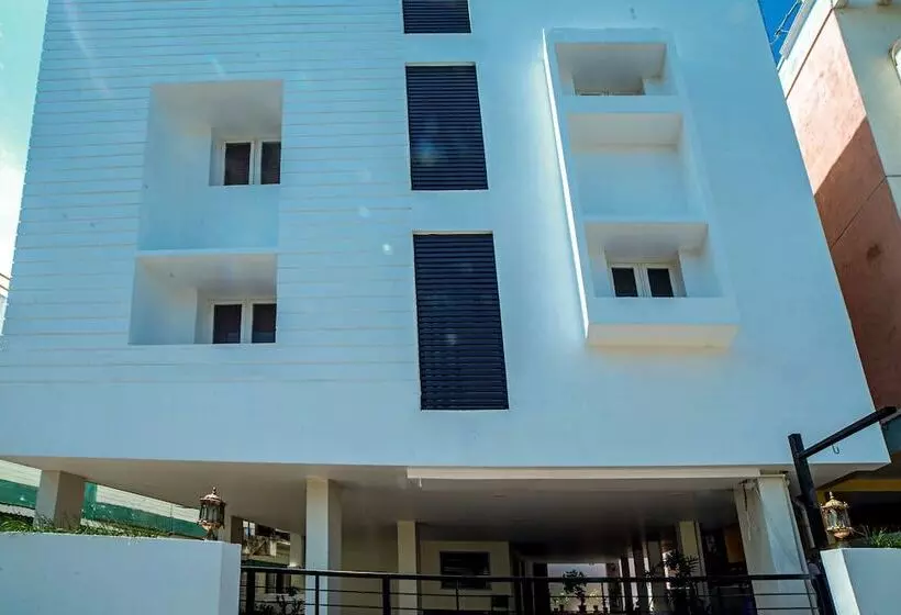 ホテル OYO 6375 Perungudi 