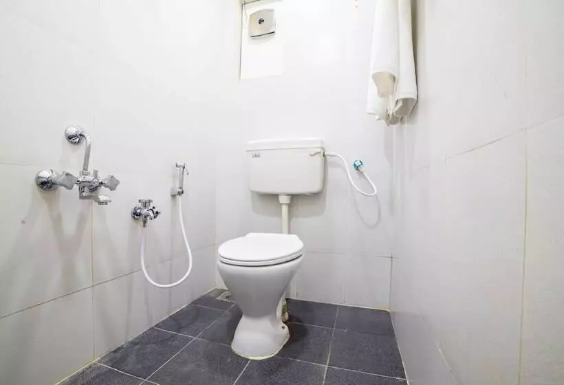 ホテル OYO 6375 Perungudi 