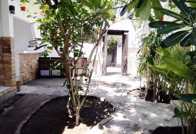 ホテル Santai Homestay