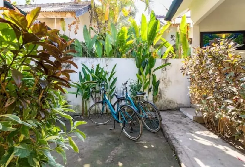 ホテル Santai Homestay