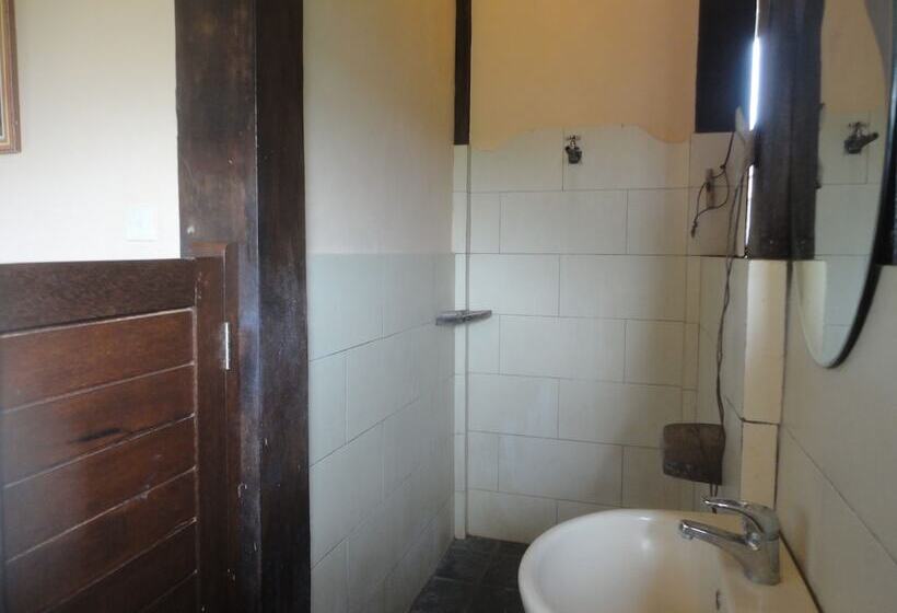 فندق Acacia Bungalows Bingin