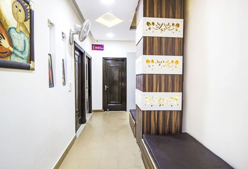 Fabhotel Prince Residency