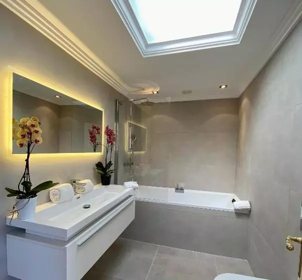 ホテル Résidence Carlton   Rénovée Avec Piscine