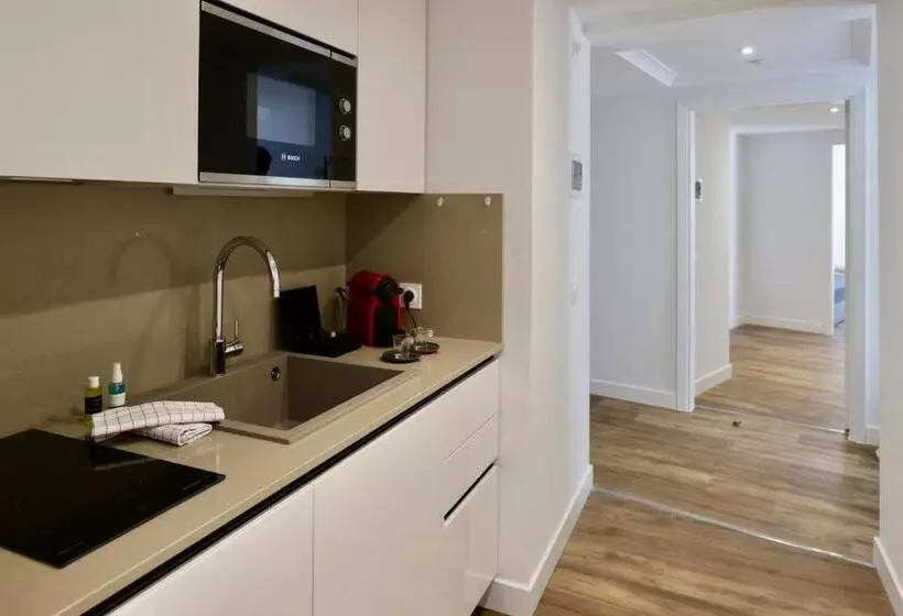 ホテル Résidence Carlton   Rénovée Avec Piscine