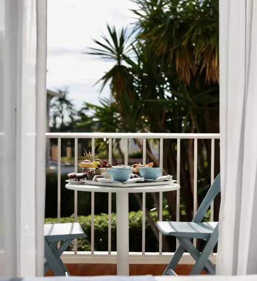 ホテル Résidence Carlton   Rénovée Avec Piscine