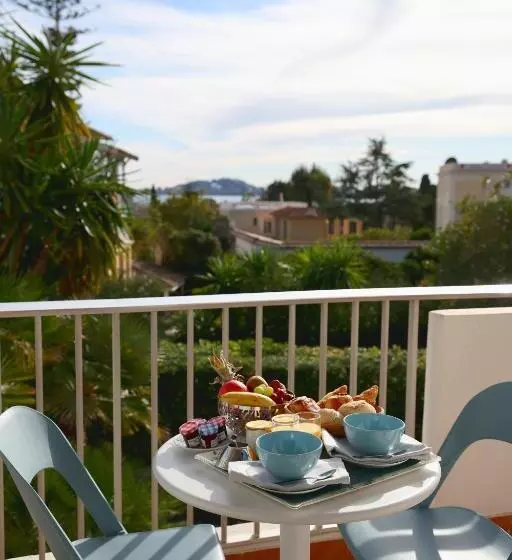 ホテル Résidence Carlton   Rénovée Avec Piscine