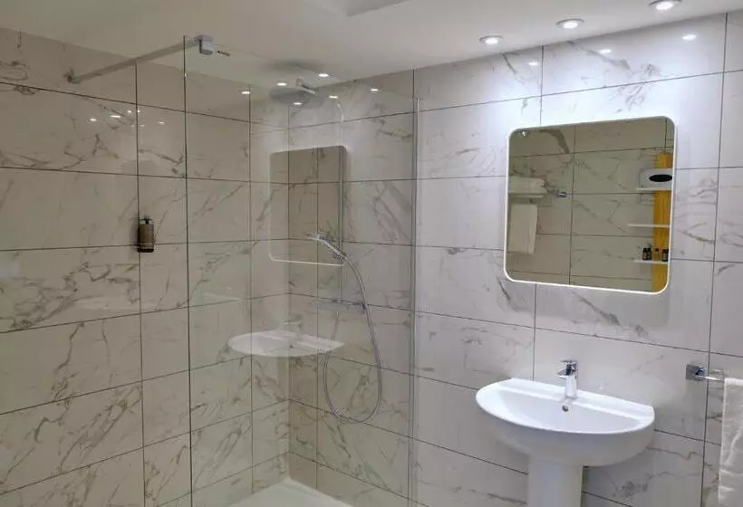 ホテル Résidence Carlton   Rénovée Avec Piscine