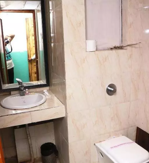 ホテル Samrat International