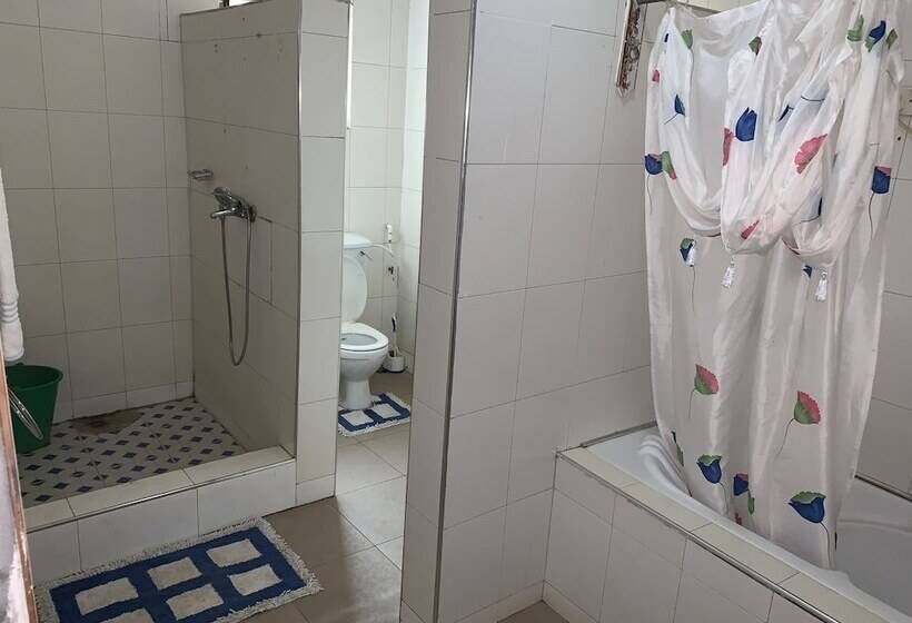 ホテル Sundowner Lodge