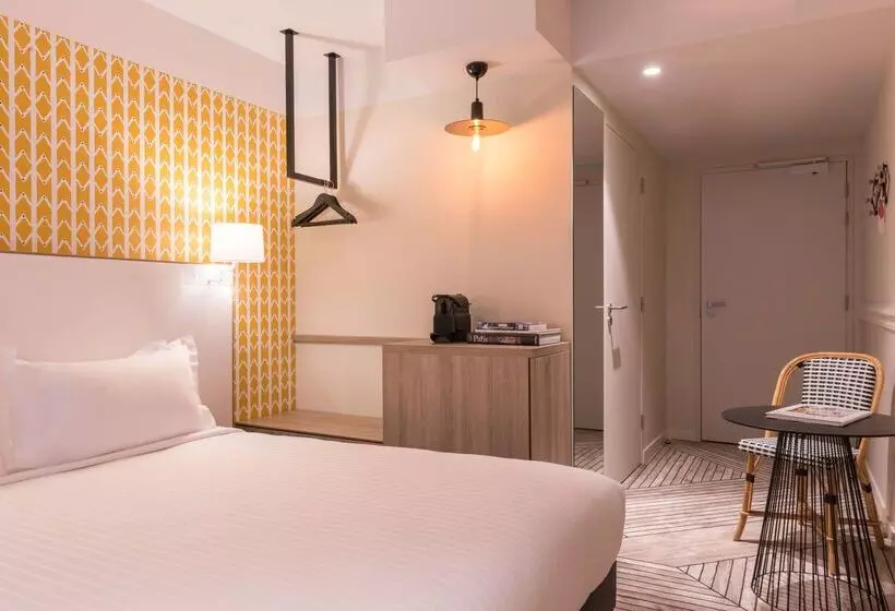 هتل The Originals Boutique, Hôtel Maison Montmartre Paris Les Puces