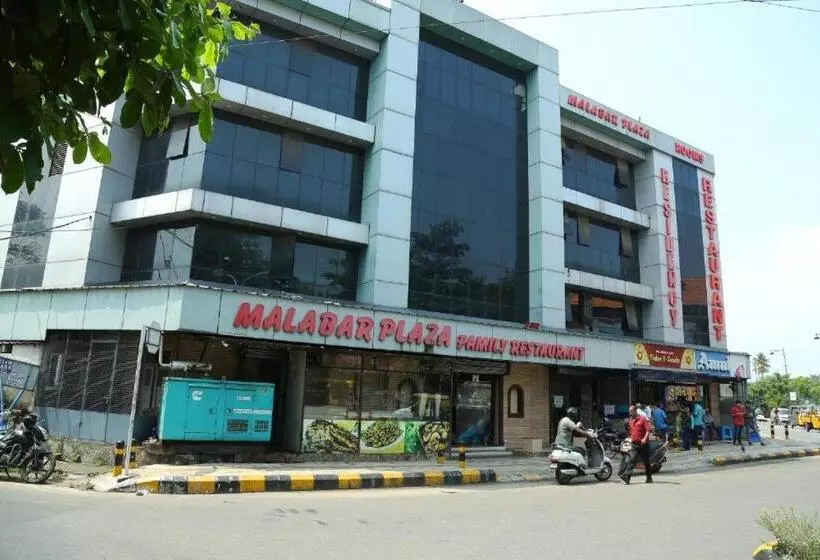 ホテル Malabar Plaza Dh