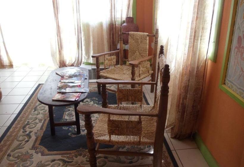 هتل Villa Des Pitons