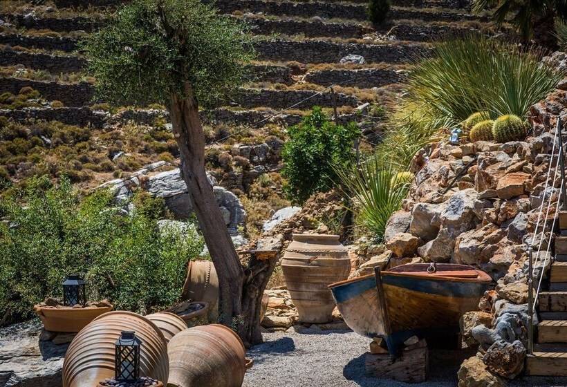 Niriides Hotel Apartments