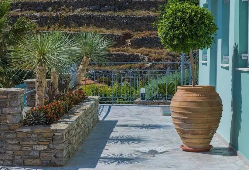 Niriides Hotel Apartments