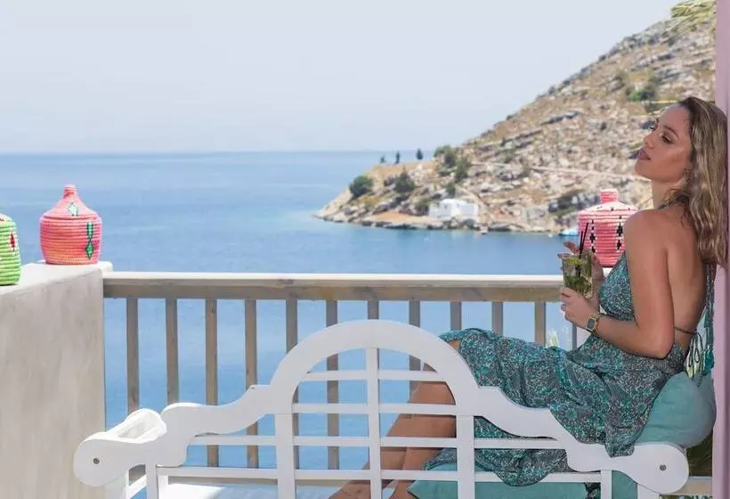 Niriides Hotel Apartments