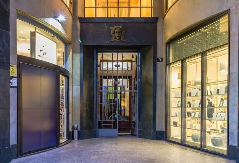 هتل Aiello Rooms San Babila