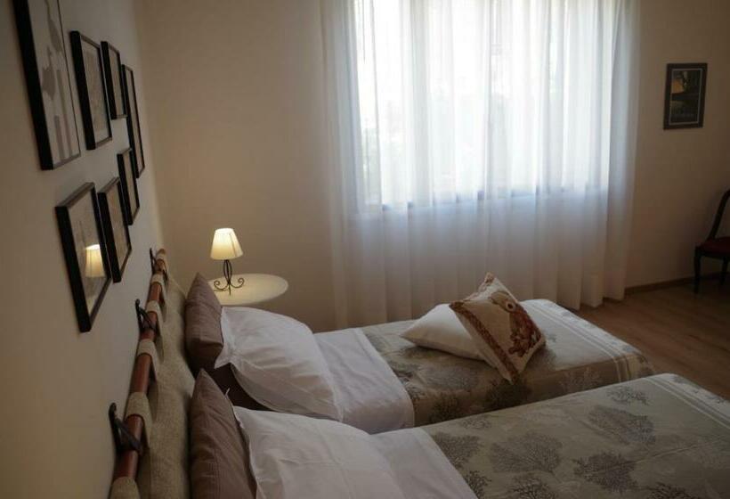 בית מלון כפרי Alla Torre B&b