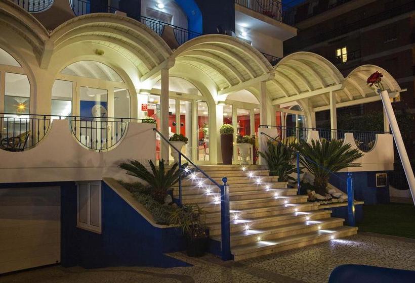 ホテル Ambassador