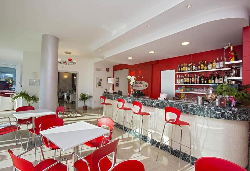 ホテル Ambassador