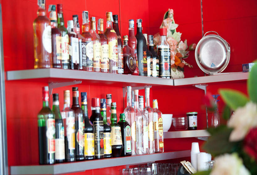 ホテル Ambassador