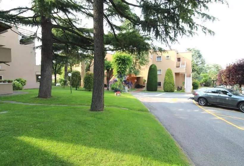 هتل Appartamenti Massimiliano