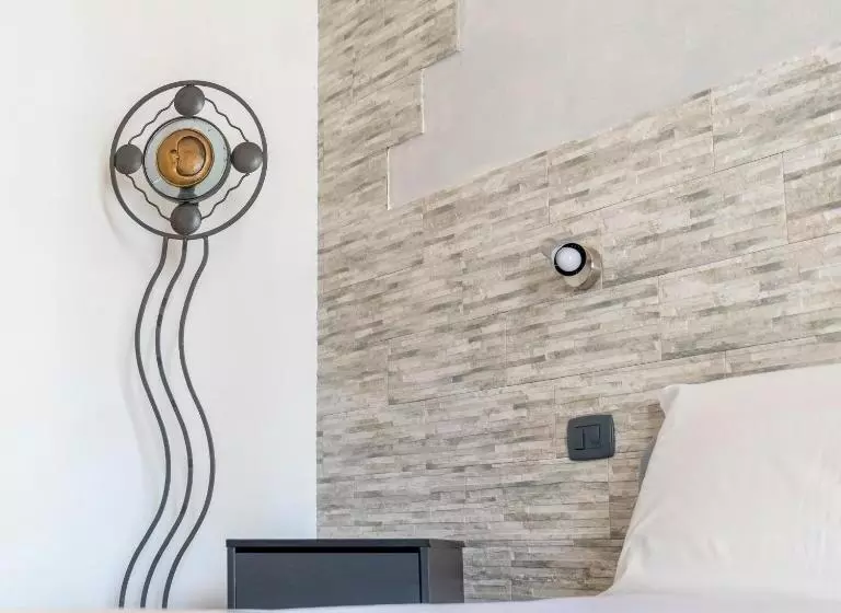 هتل Aurelia Rooms