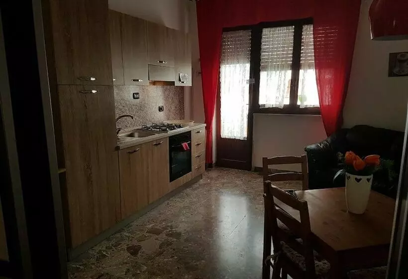 هتل B&b Dolce Luna