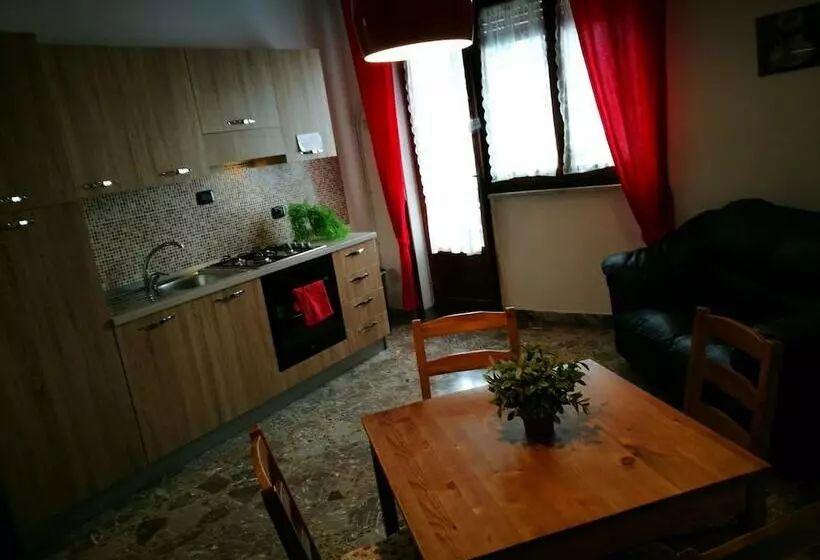 هتل B&b Dolce Luna