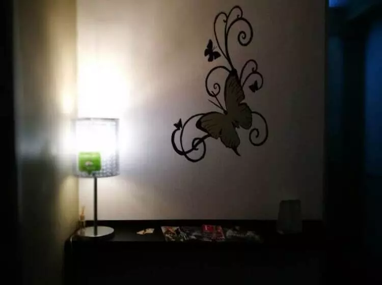 هتل B&b Dolce Luna