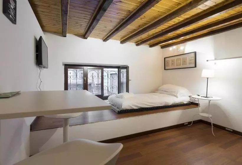 هتل Cadona Center Studio