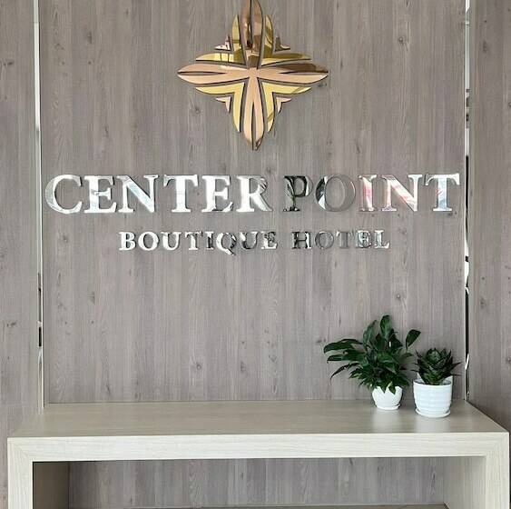 בית מלון כפרי Centerpoint Boutique