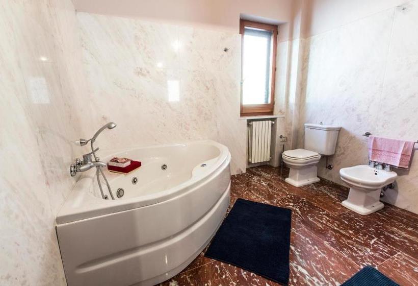 בית מלון כפרי Luxury House