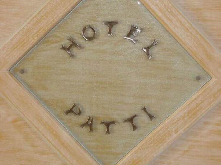 فندق Patti