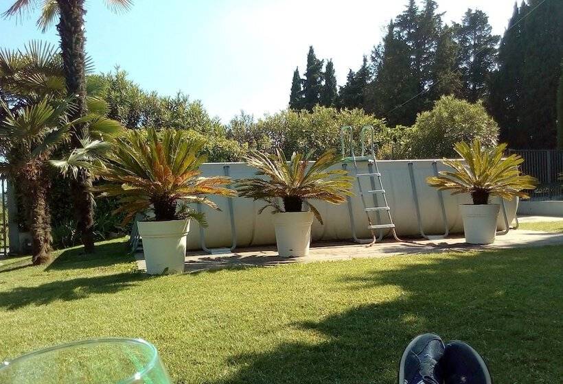 בית מלון כפרי Relais Villa Lezard