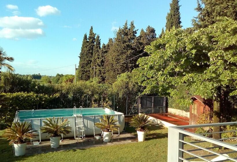 בית מלון כפרי Relais Villa Lezard