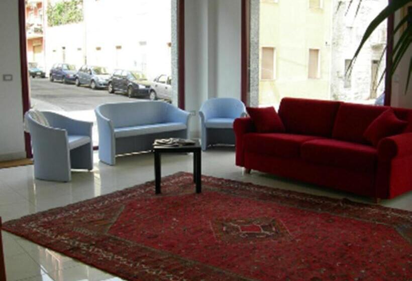 בית מלון כפרי Residence Montegrappa