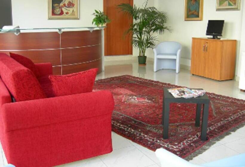 בית מלון כפרי Residence Montegrappa