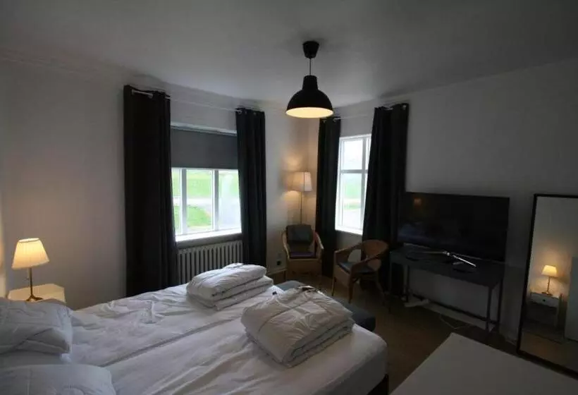 هتل Riverside Hostel