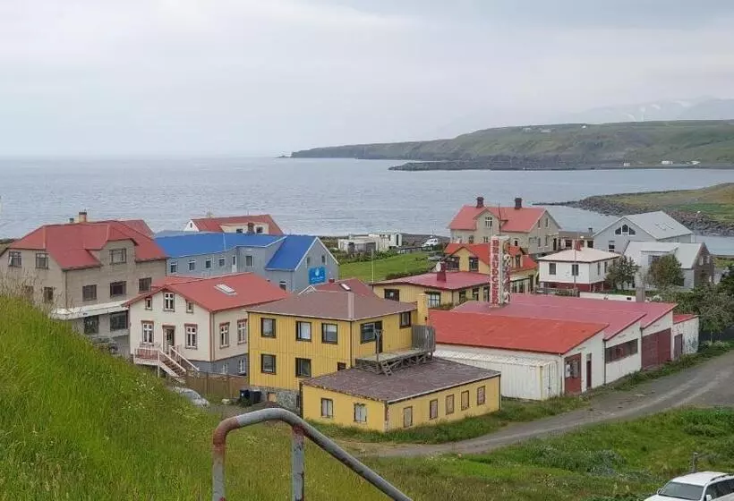 هتل Riverside Hostel