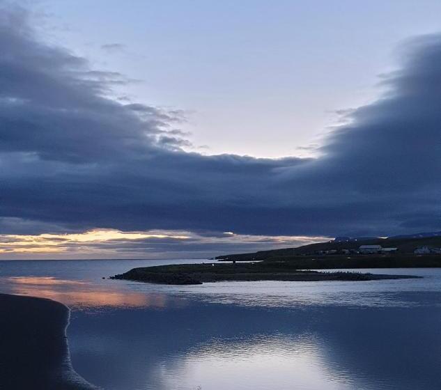 هتل Riverside Hostel