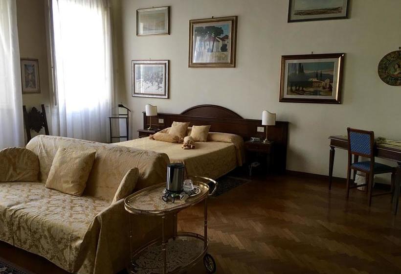 هتل Soggiorno Antica Torre