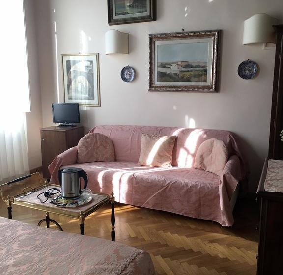 هتل Soggiorno Antica Torre