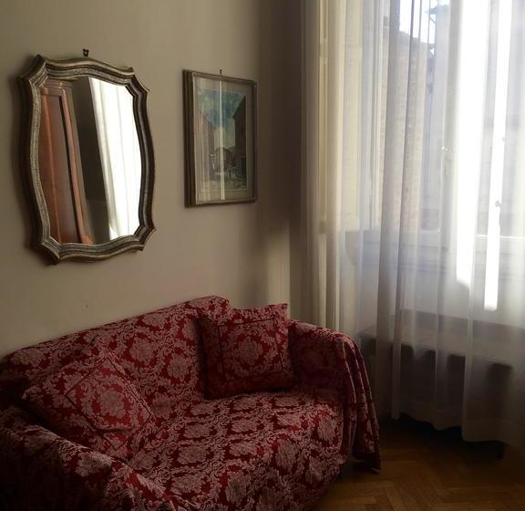 هتل Soggiorno Antica Torre