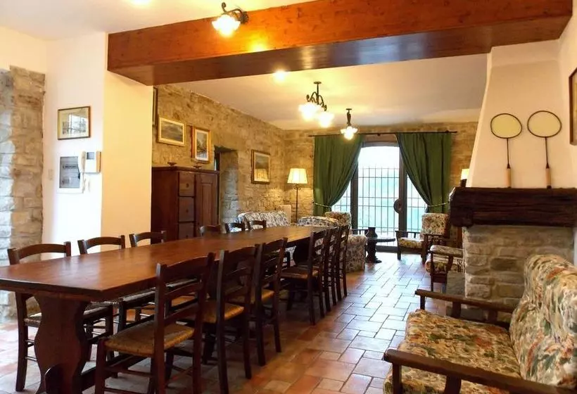 Hotelli Villa Santa Maria A Bovino