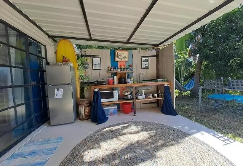 تختخواب و صبحانه Studio D Artiste