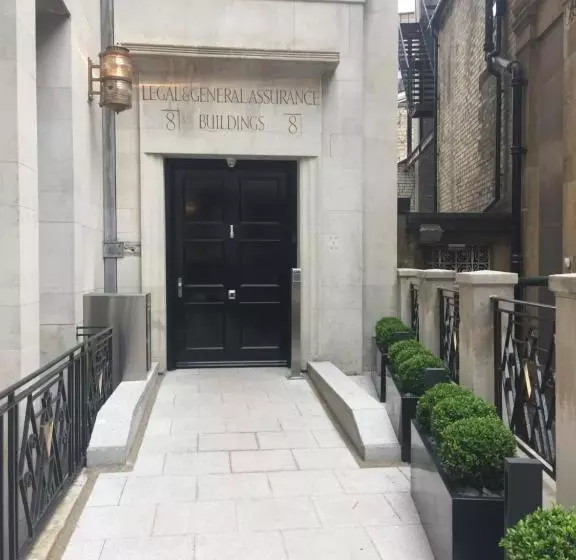 هتل No.8 Waterloo Street