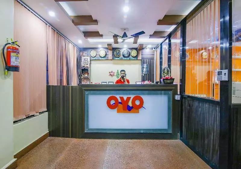 هتل Aakash International