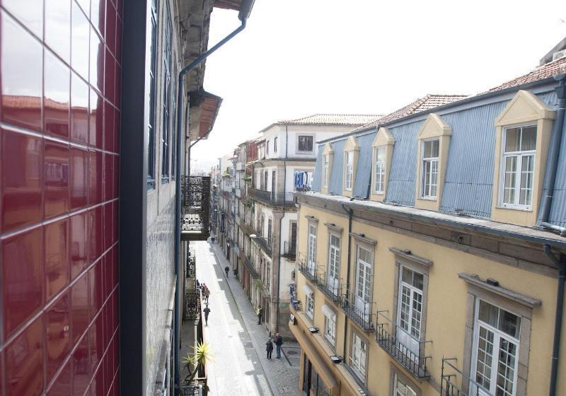 هتل Almada Wine House